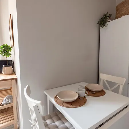 Apartment 2ndhomes Bright & Spacious, 5 Bedroom In The Center Helsinki
