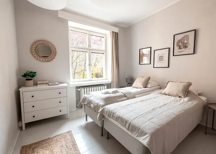 Hotel 2ndhomes Bright & Spacious, 5 Bedroom In The Center *